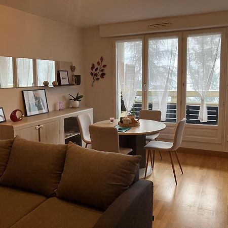 Appartement Avec Parking & Linge Inclus & Local Velos Blois Exteriör bild