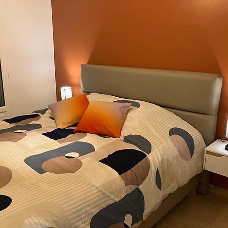 Appartement Avec Parking & Linge Inclus & Local Velos Blois Exteriör bild