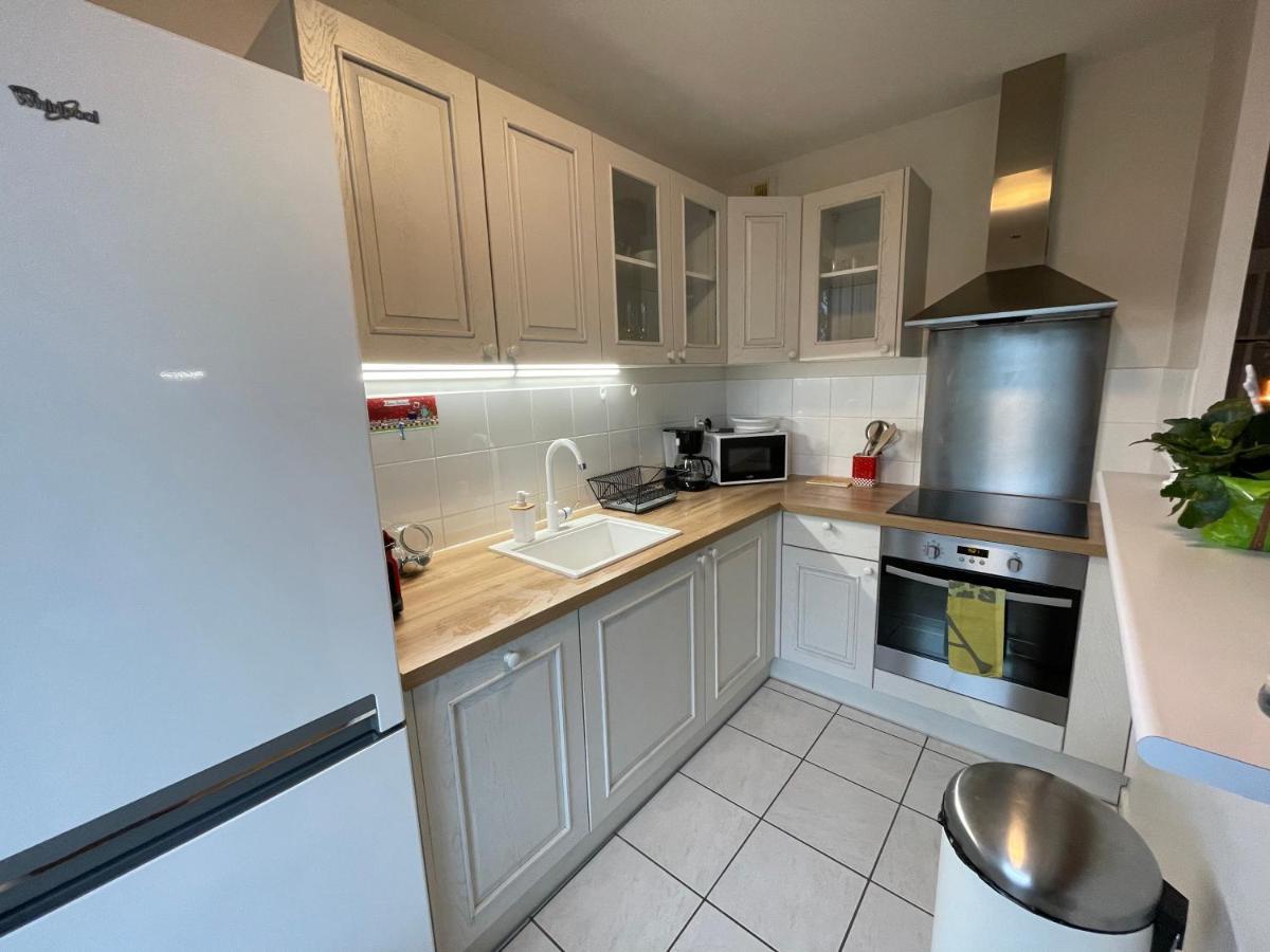 Appartement Avec Parking & Linge Inclus & Local Velos Blois Exteriör bild